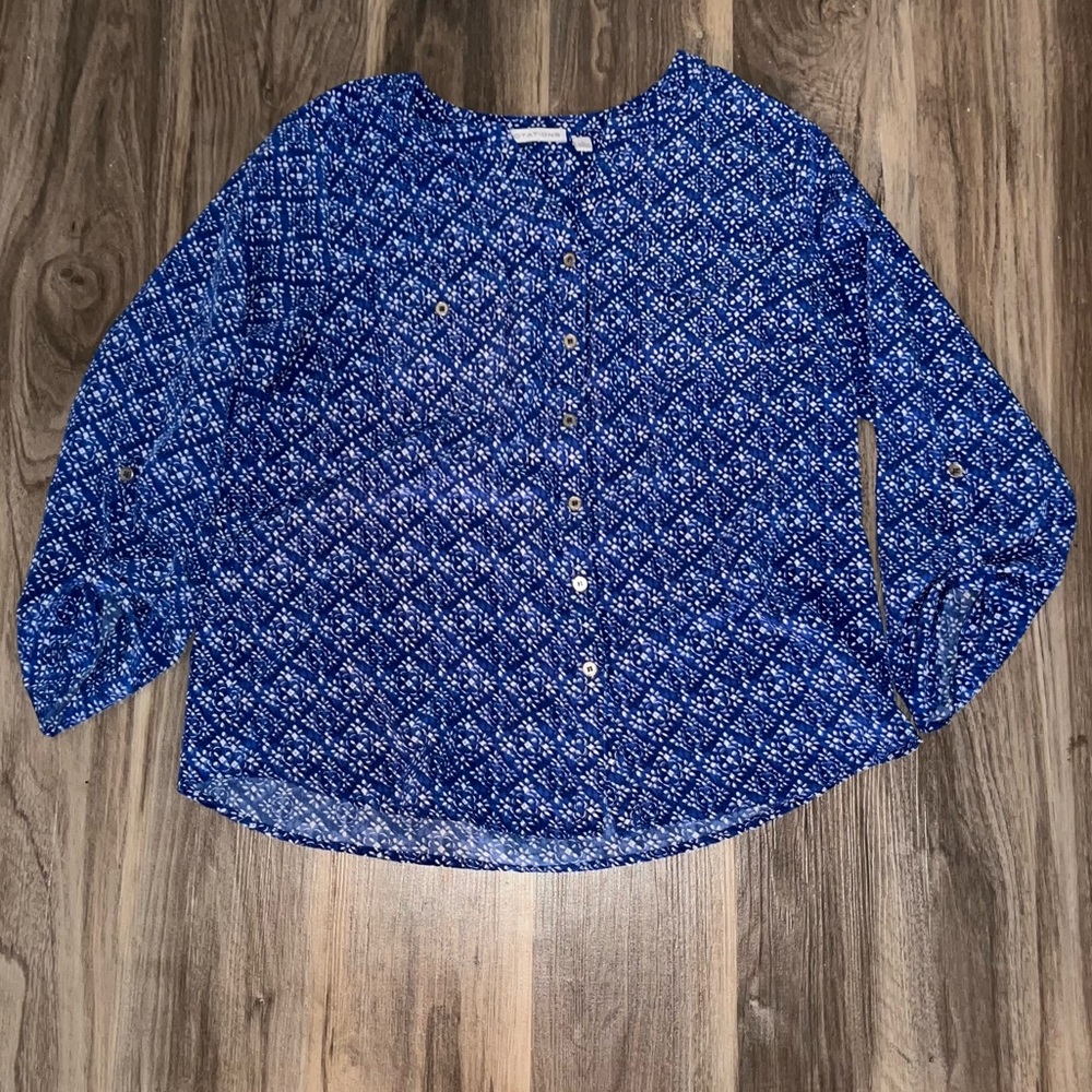 NOTATIONS—Blue and White Patterned Blouse